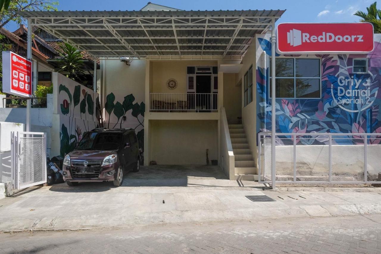 Reddoorz Syariah Near Universitas Mercu Buana Kampus 2 Yogyakarta Kejayan Exterior foto